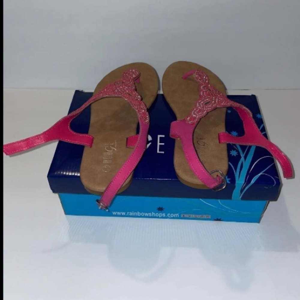 Slippers - Picture 4 of 7